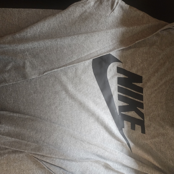 Custom shirts - Picture 3 of 4